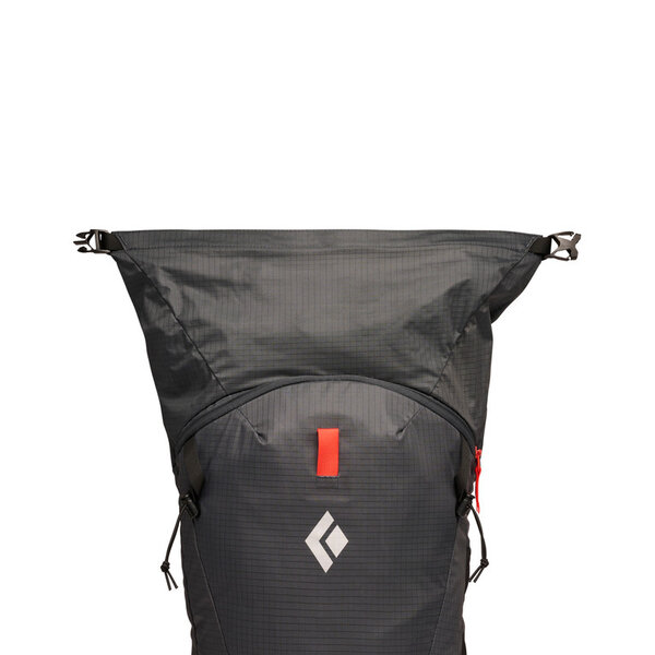 patagonia blackhole duffel 70l carry on Patagonia Black Hole Duffel 70L review: the brand's classic gear hauler is  as sustainable as ever