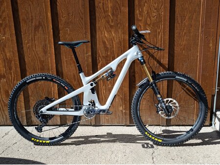 Yeti 2024 Yeti SB140 C2 Factory 27.5" | X-Small