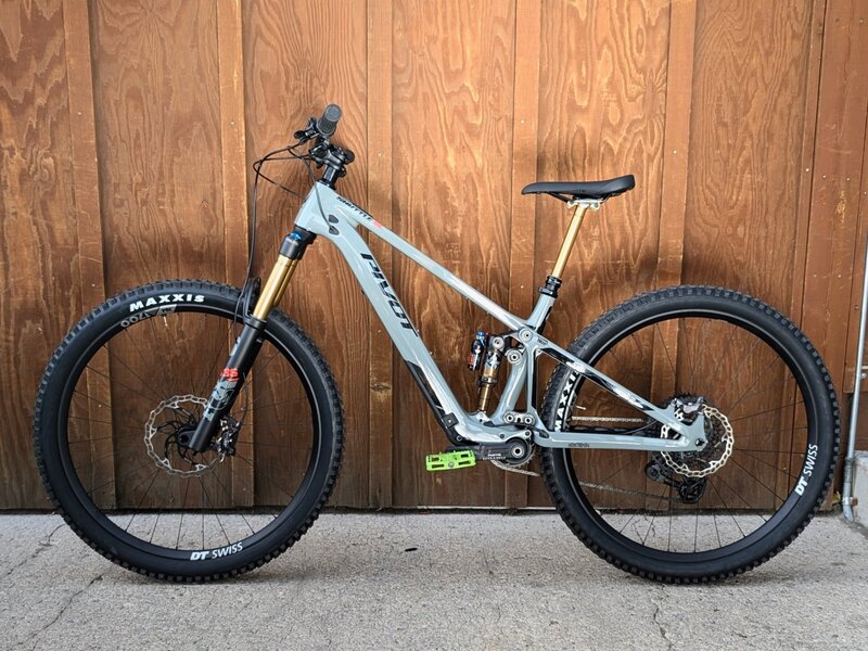 Pivot 2024 Pivot Shuttle SL Pro X0 29"