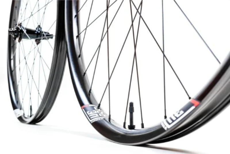 Spank Spank Oozy Trail Vibracore Handlebar 35mm