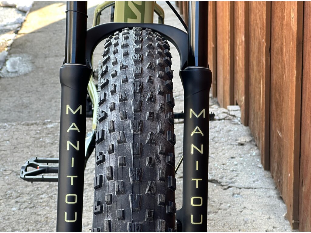 Pivot 2024 Pivot Les Fat Pro XT/XTR 27.5"