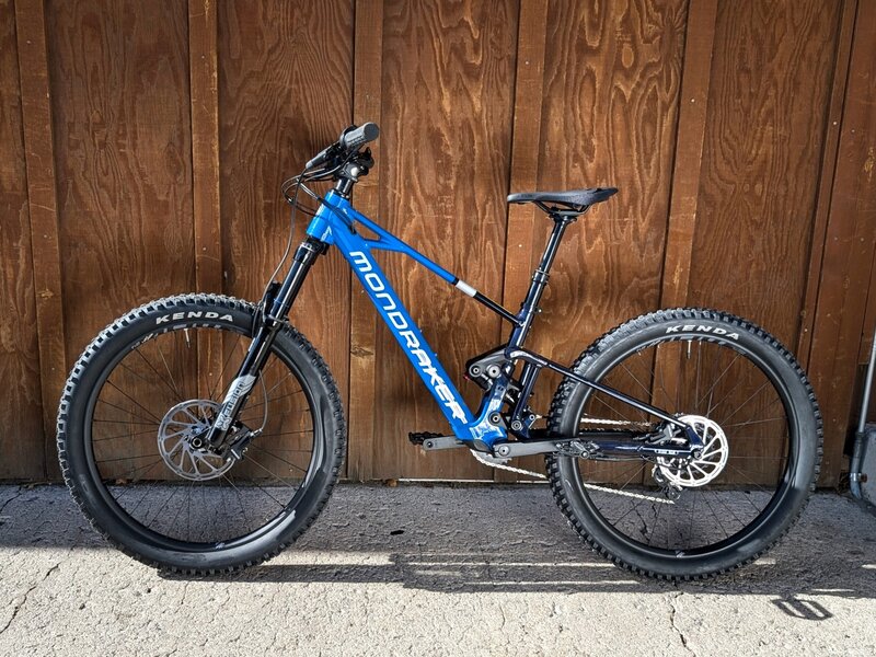 Mondraker 2025 Mondraker F-Play  24" Kids E-Bike Camera Blue