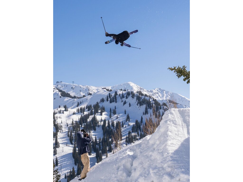 Armada 2025 Armada ARV 112 Skis