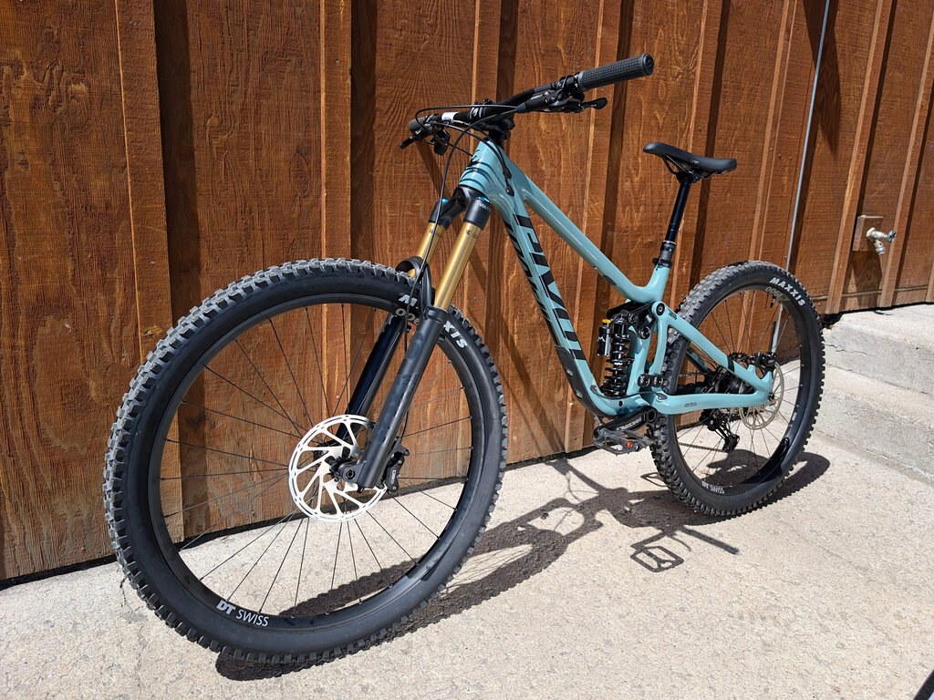 Pivot 2025 Pivot Mach 6 Brunch Ride Coil MX