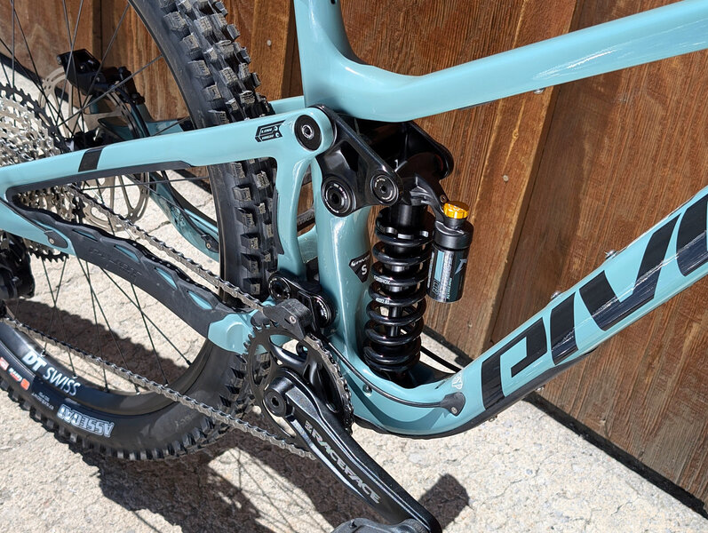 2025 Pivot Mach 6 Brunch Ride Coil MX | The BackCountry in Truckee 2025 Pivot Mach 6 Brunch Ride Coil MX | The BackCountry in Truckee