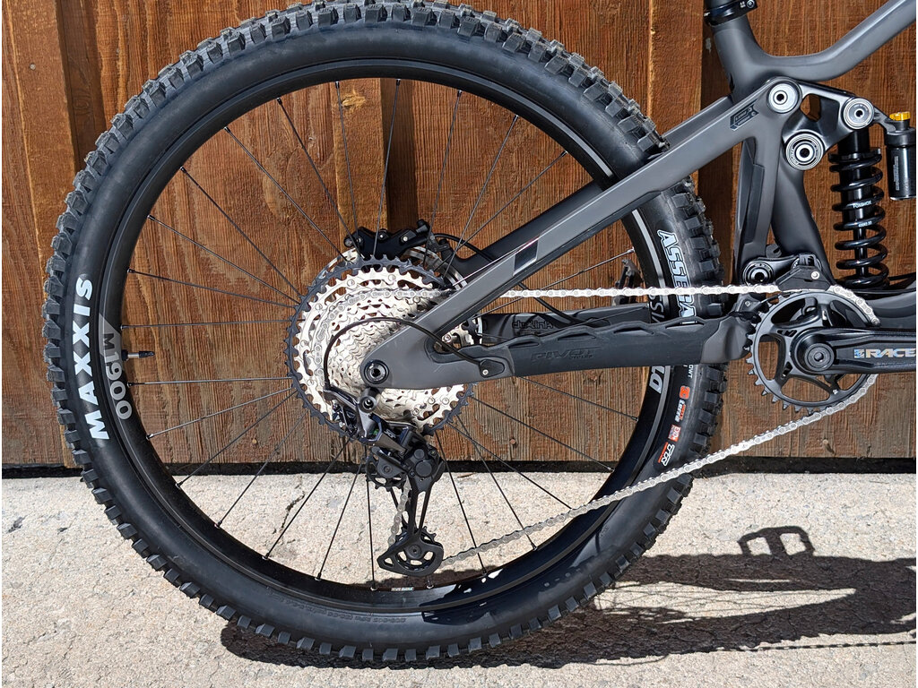 Pivot 2025 Pivot Mach 6 Brunch Ride Coil MX