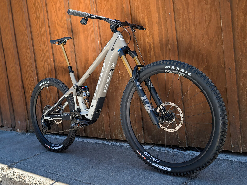 Pivot 2025 Pivot Shuttle SL/AM Pro X0 Eagle 29"