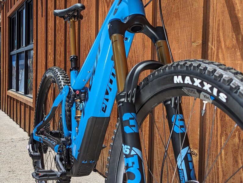 Pivot 2025 Pivot Shuttle AM Pro X0 29"