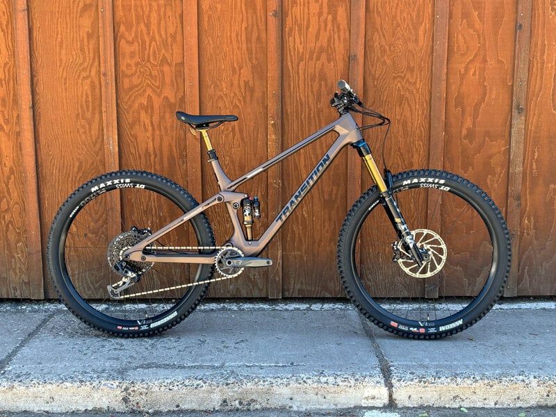Transition Smuggler Carbon