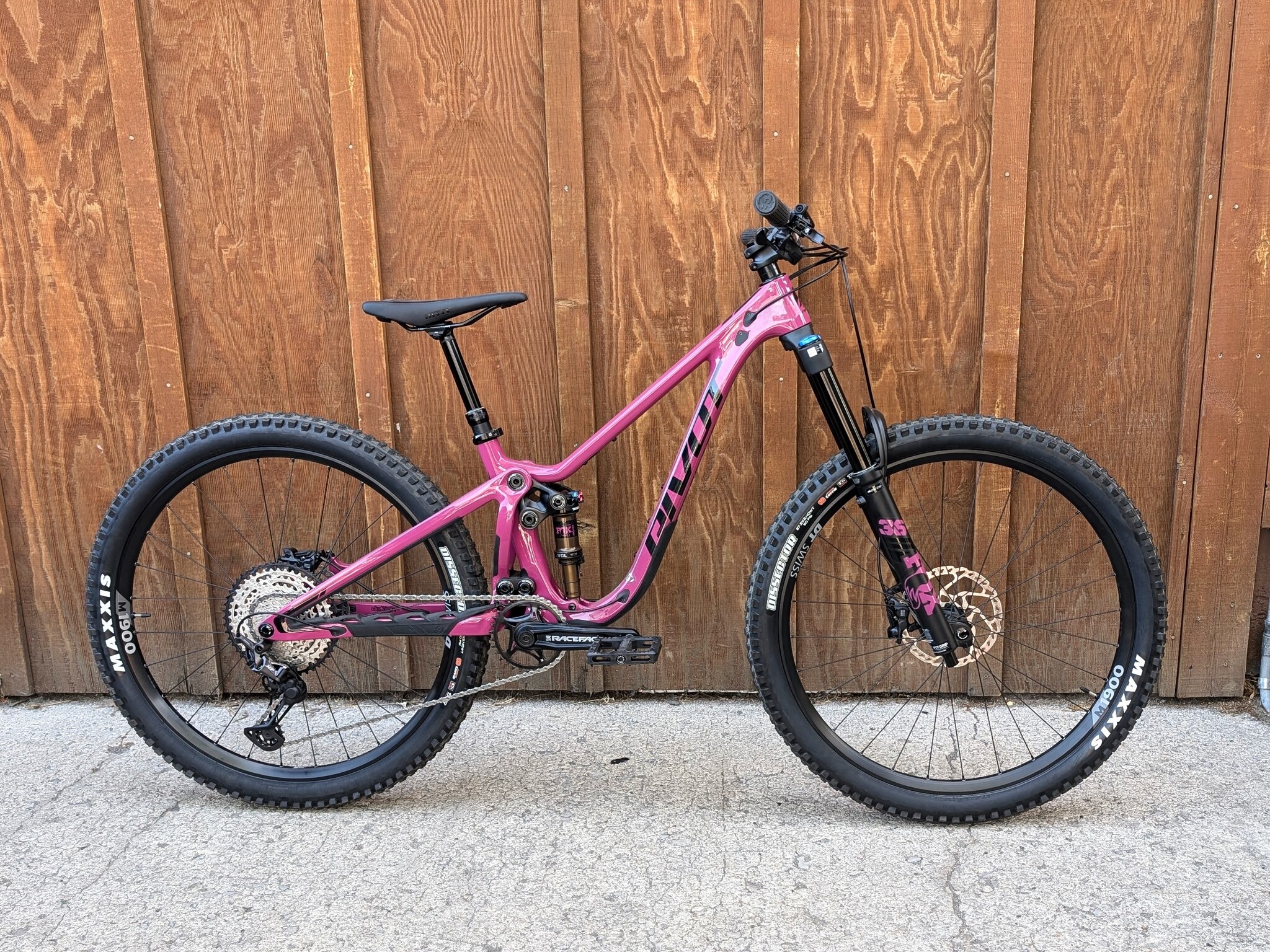 Pivot 2024 Pivot Shadowcat 27.5" Ride SLX/XT | X-Small