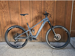 Pivot 2025 Pivot Shuttle SL/AM 70/90 Custom  29"