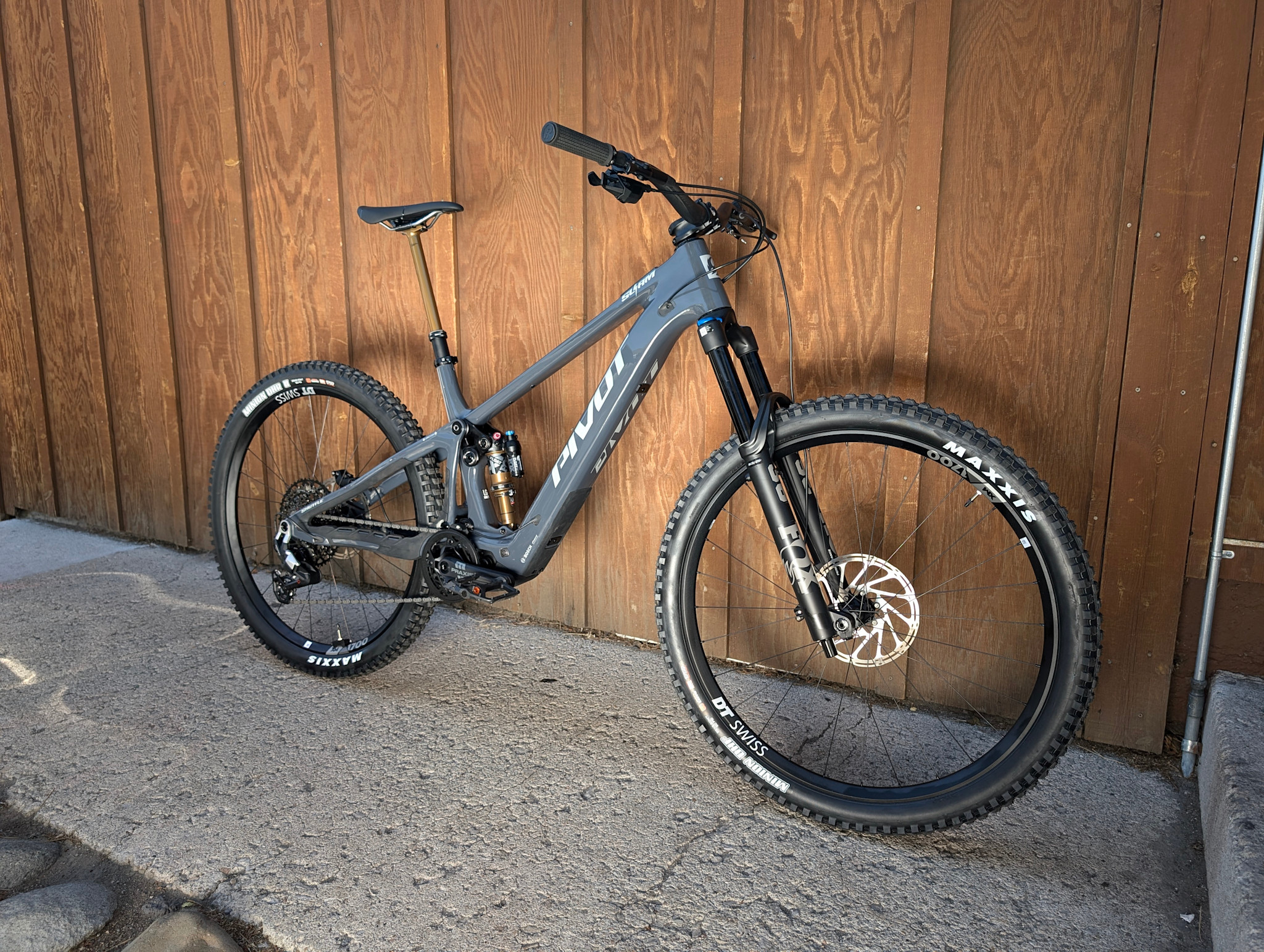 Pivot 2025 Pivot Shuttle SL/AM 70/90 Custom  29"