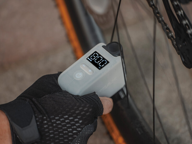 Topeak Topeak E-Booster Digital e-Pump - with Gauge