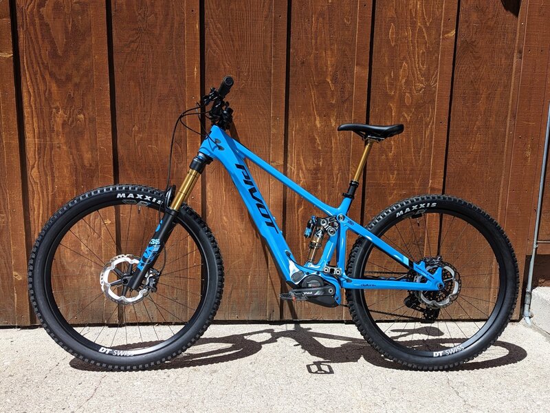 Pivot 2025 Pivot Shuttle AM Pro X0 29"