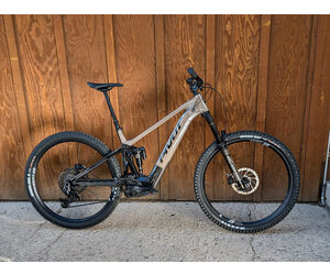 pivot-2026-pivot-shuttle-am-