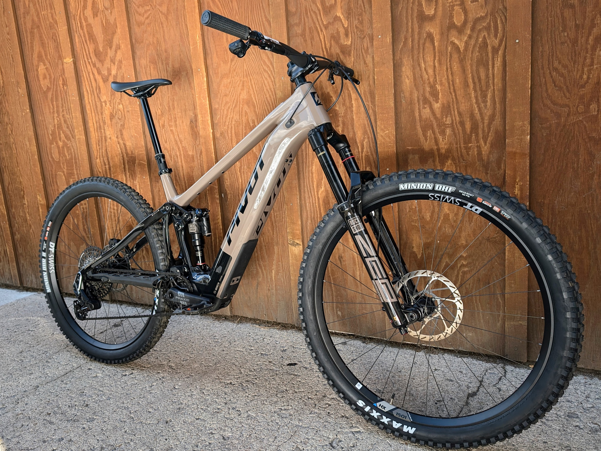 Pivot 2026 Pivot Shuttle AM Pro X0 29"