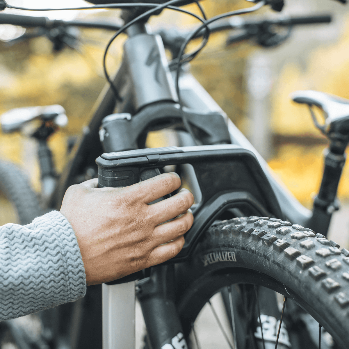 Thule Thule Verse 2 Bike 2" E-Bike Ready Bike Rack