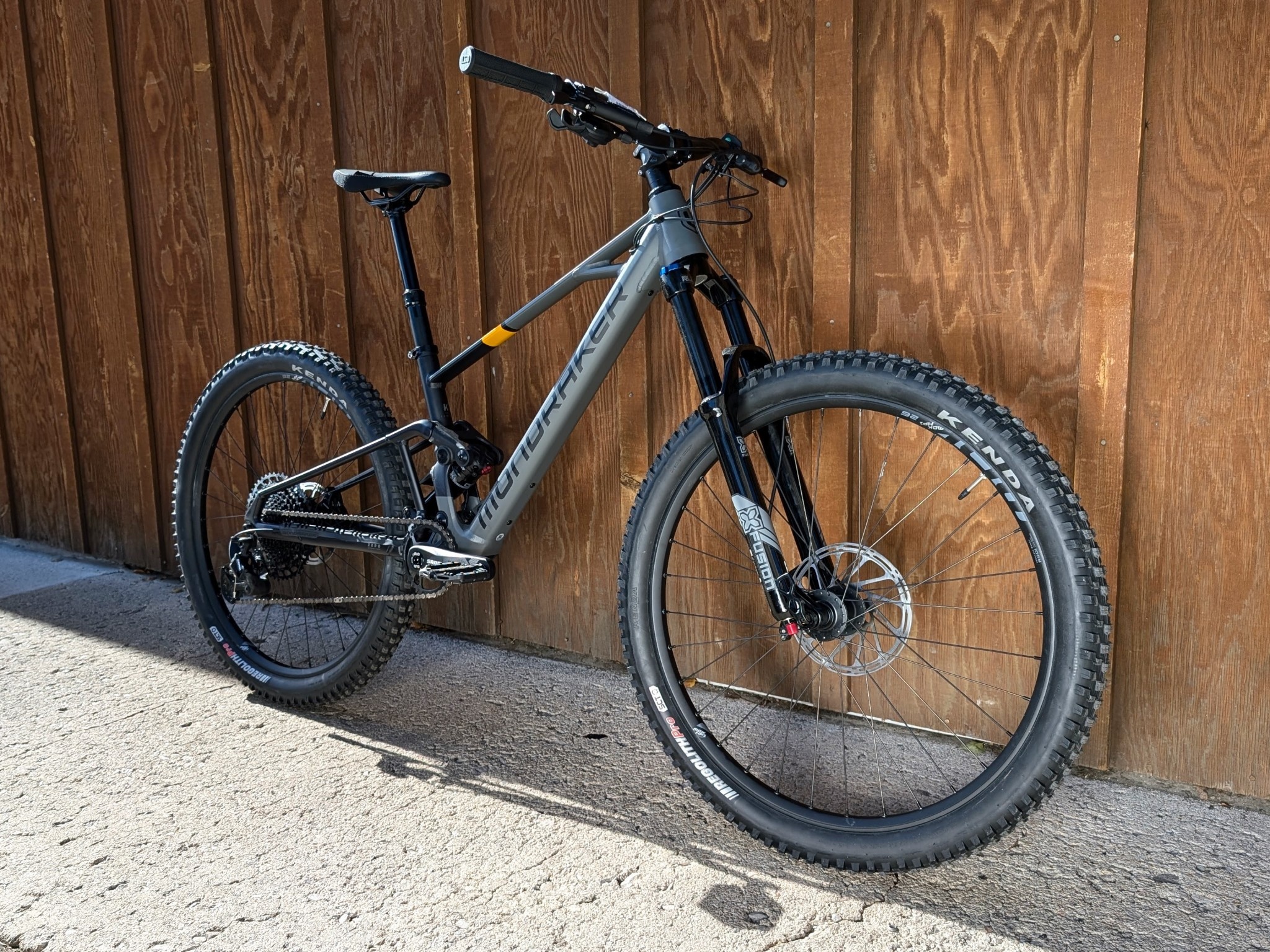Mondraker 2025 Mondraker F-Play Kids E-Bike 26"
