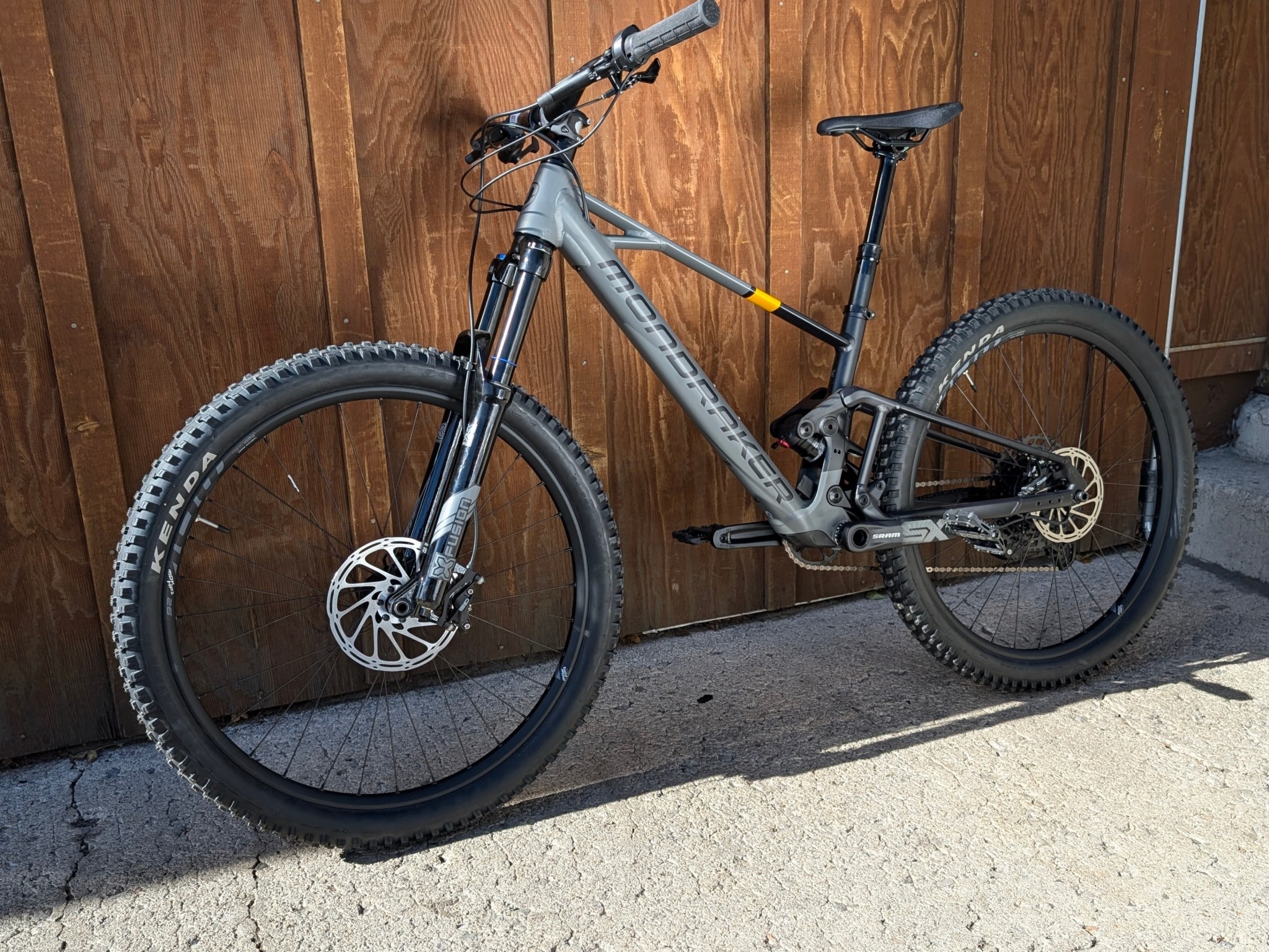 Mondraker 2025 Mondraker F-Play Kids E-Bike 26"