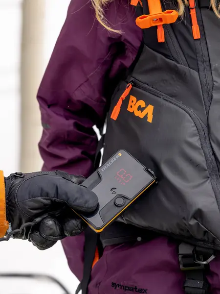 BCA Tracker S Avalanche Transceiver - Thumbnail 2