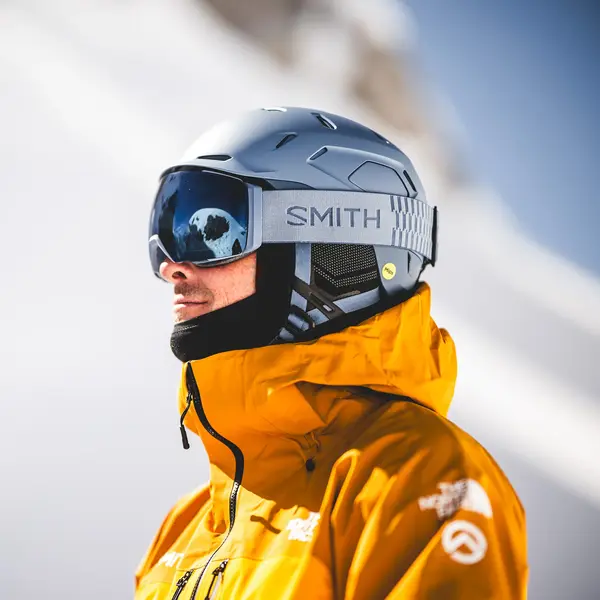 Smith I/O MAG XL Photochromic Goggles | The BackCountry Truckee