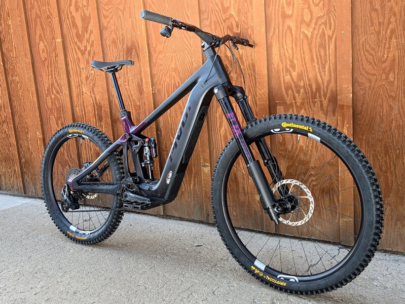 2026 Pivot Shuttle LT Pro X0 29
