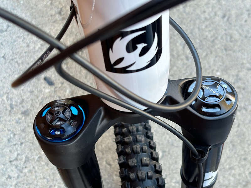 2026 Pivot Shuttle LT Pro X0 29