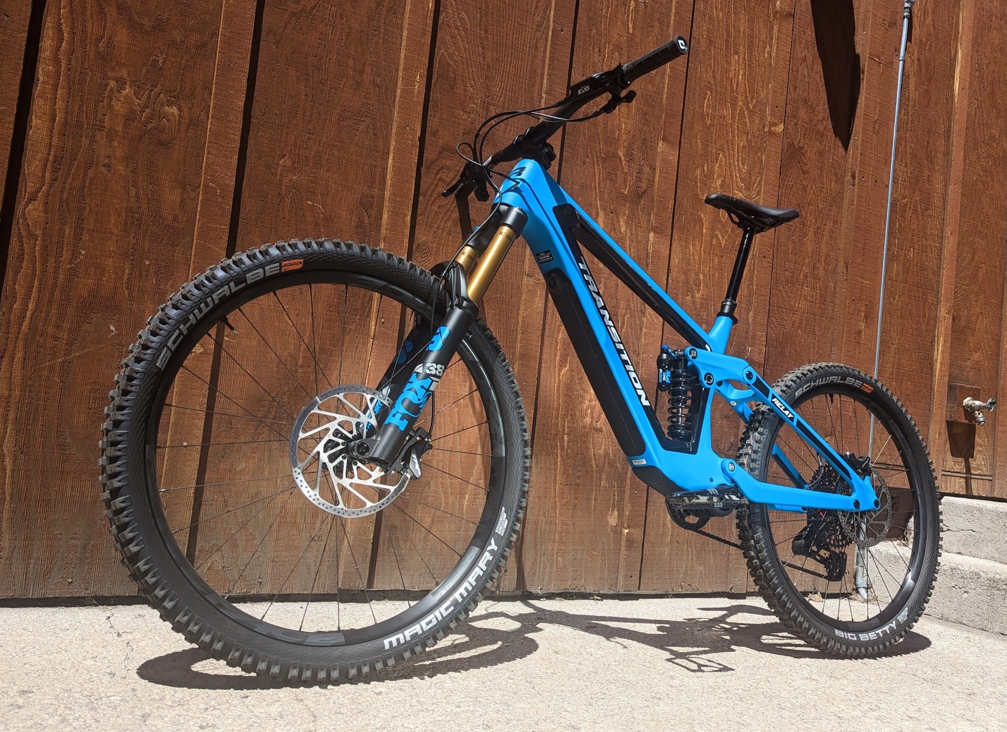 Transition 2024 Transition Relay PNW Carbon X0 Eagle | X-Large