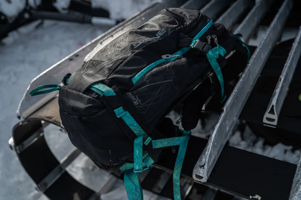 Dakine Dakine Poacher 32L Backpack