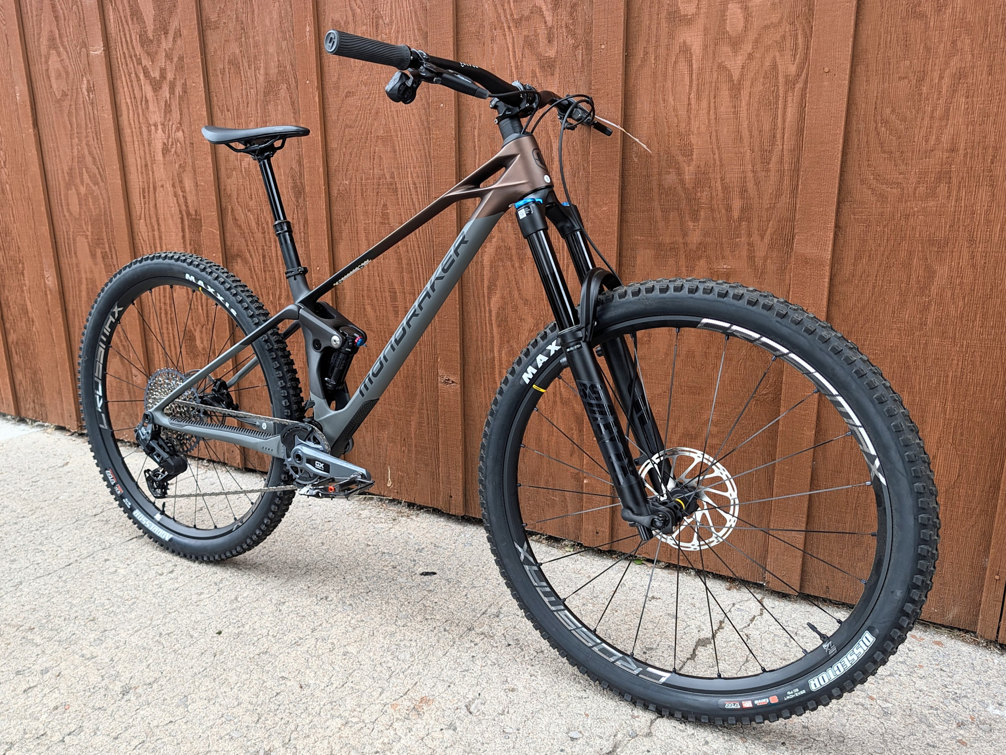 Mondraker 2025 Mondraker Raze Carbon R AXS 29"