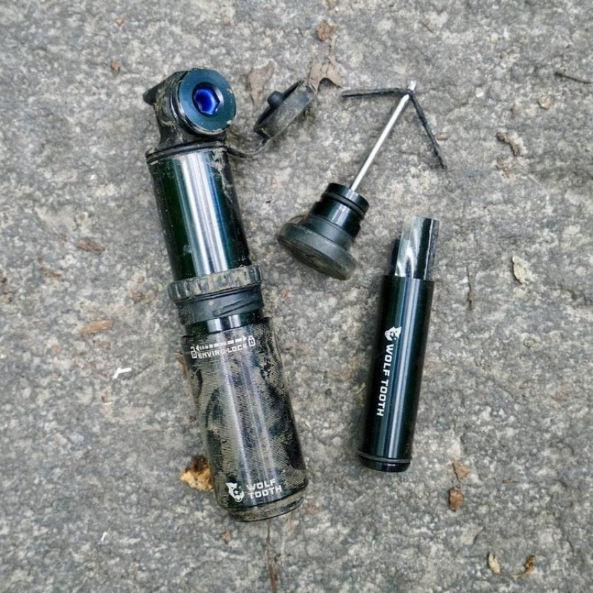 Wolf Tooth Components Wolf Tooth Encase Pump 40cc