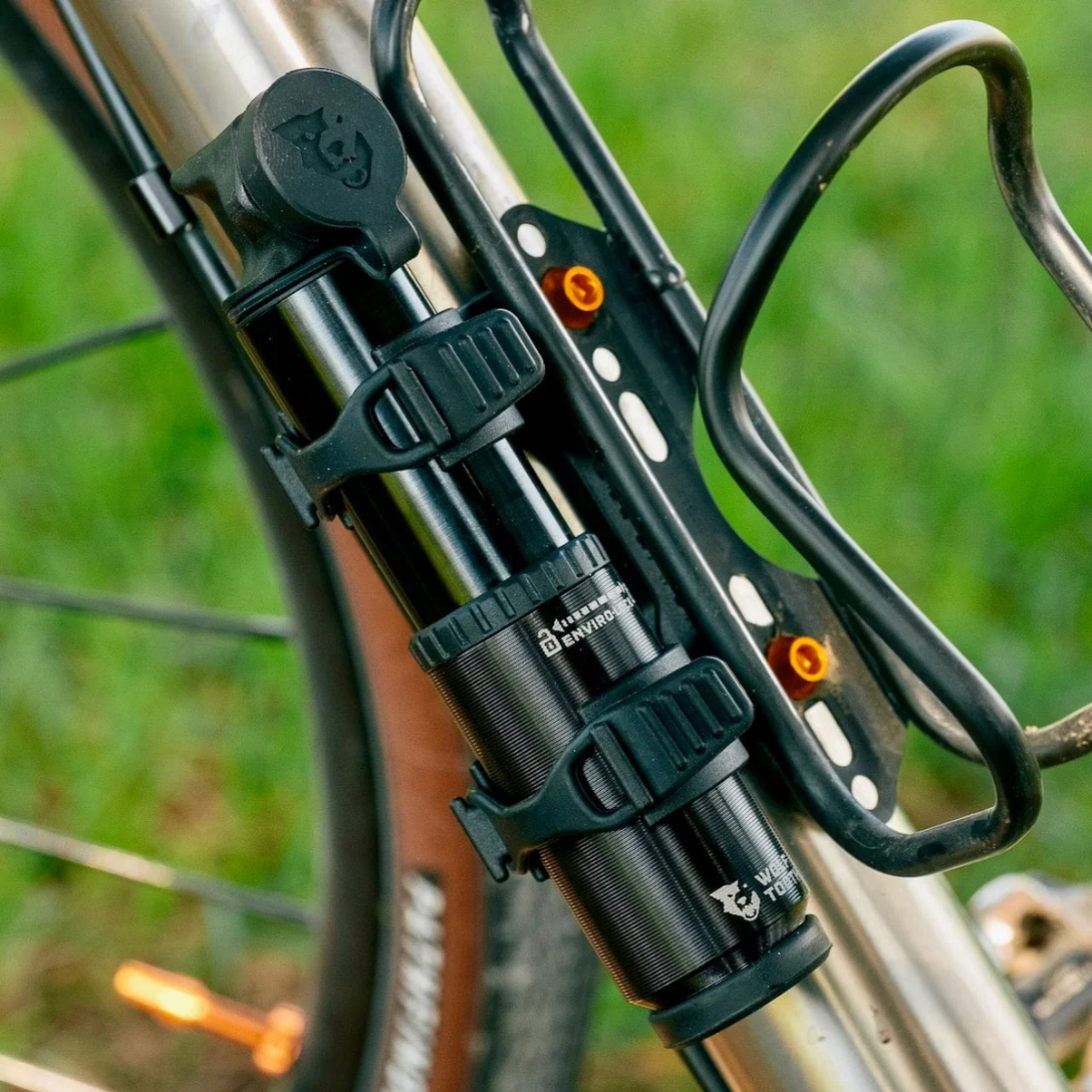 Wolf Tooth Components Wolf Tooth Encase Pump 40cc