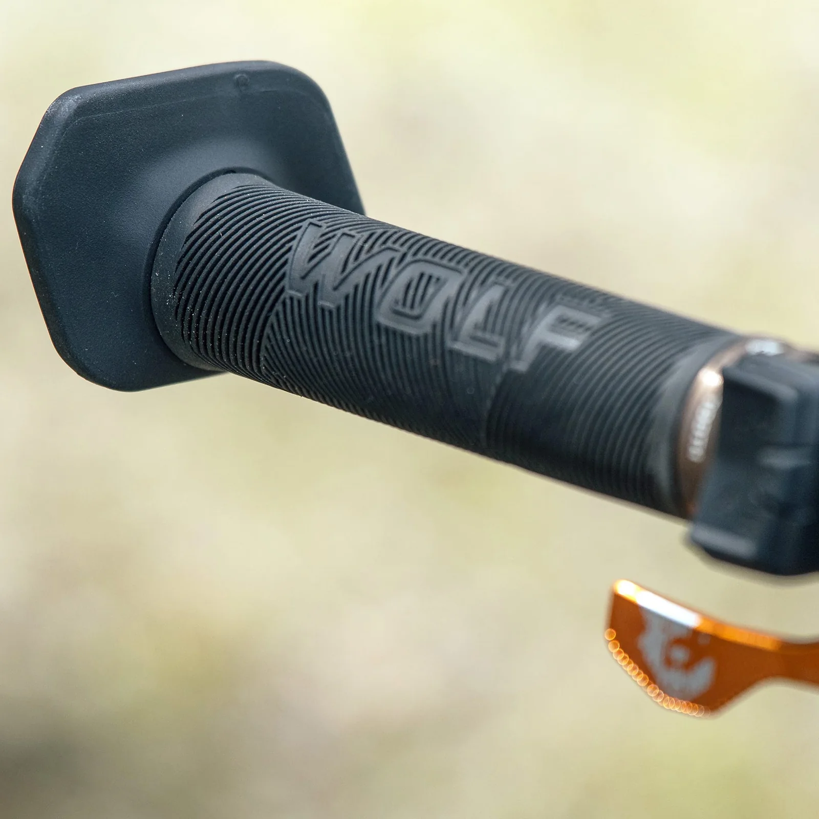 Wolf Tooth Components Wolf Tooth Locked-In Bar Ends Black