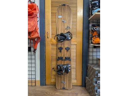Jones Not Used - Jones Hovercraft 156cm Splitboard w/ Karakoram Bindings, Skins and Crampons