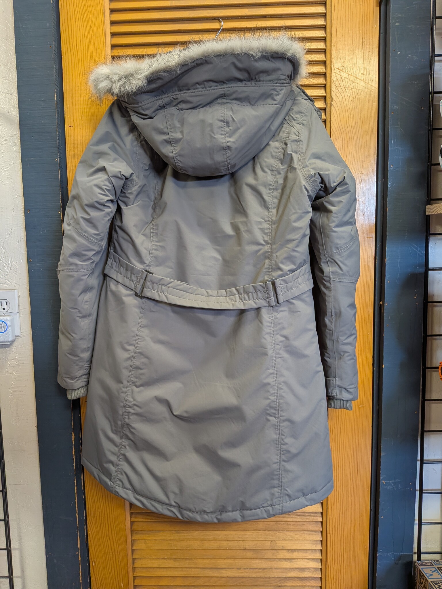 Used - Columbia W's Icelandite Down II Waterproof Parka Grey Medium
