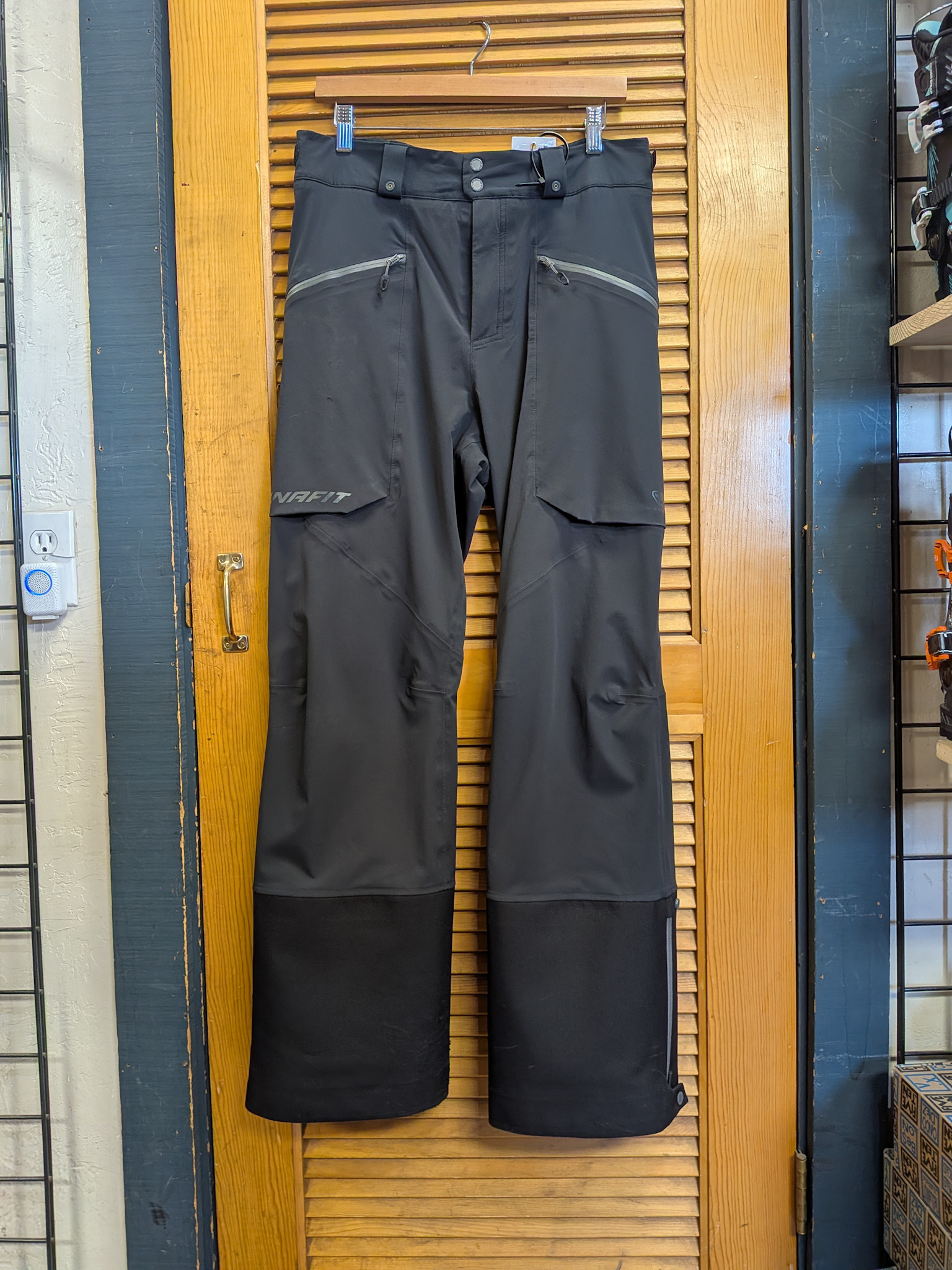 Used - Dynafit Beast Hybrid Ski PantsBlack Medium