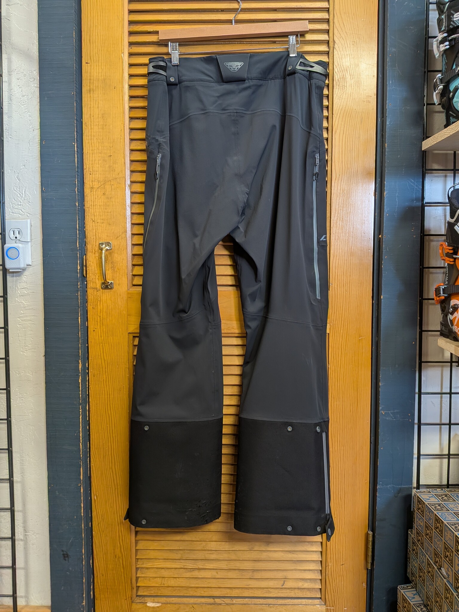 Used - Dynafit Beast Hybrid Ski PantsBlack Medium