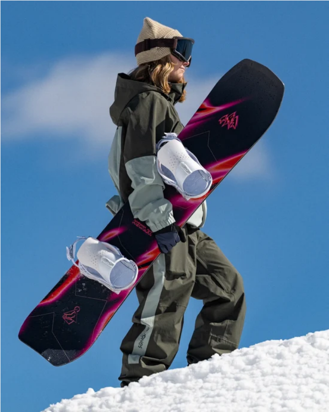 Jones 2027 Jones W's Howler Snowboard