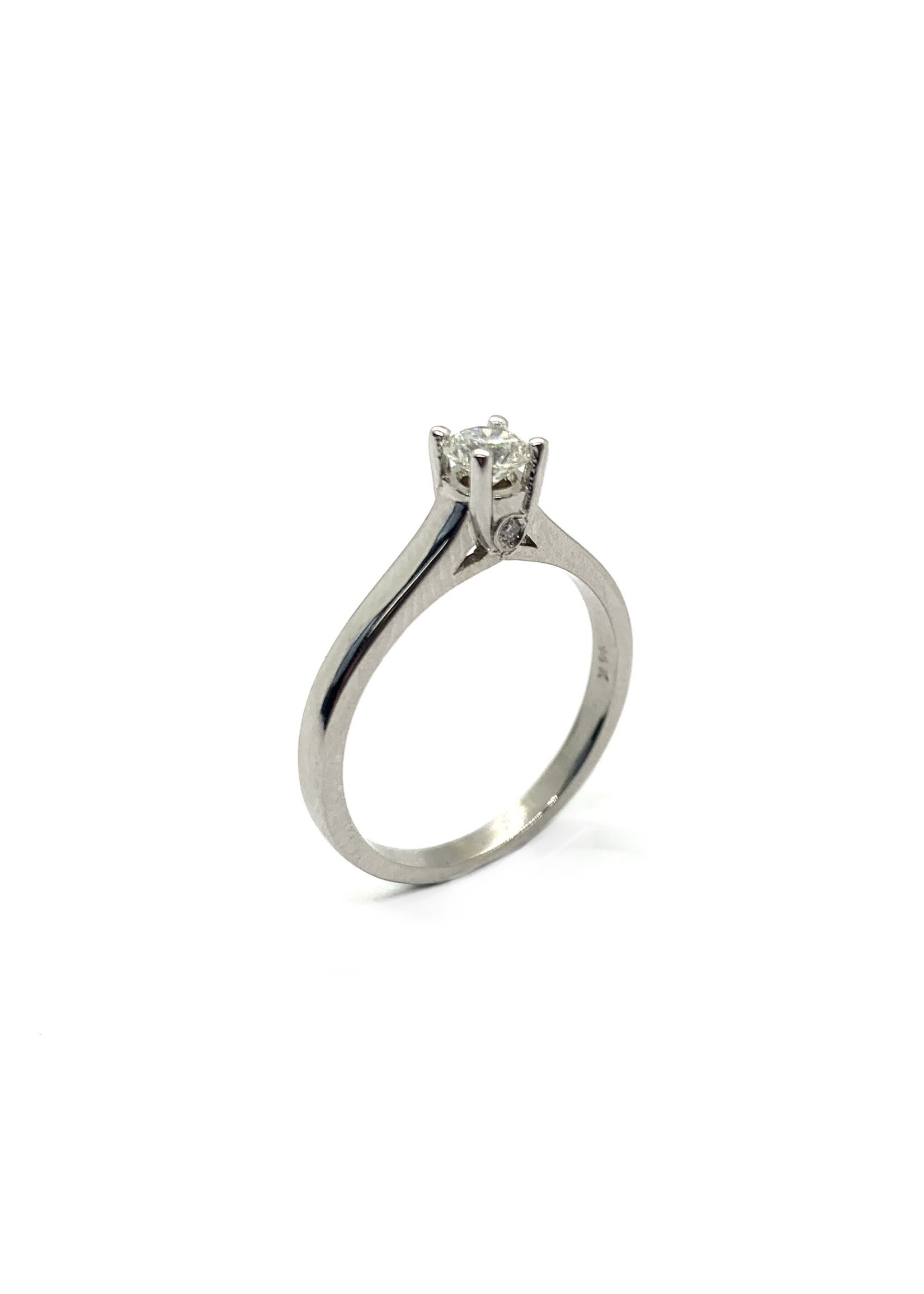 Bague solitaire avec diamant Canadien Or blanc 14K