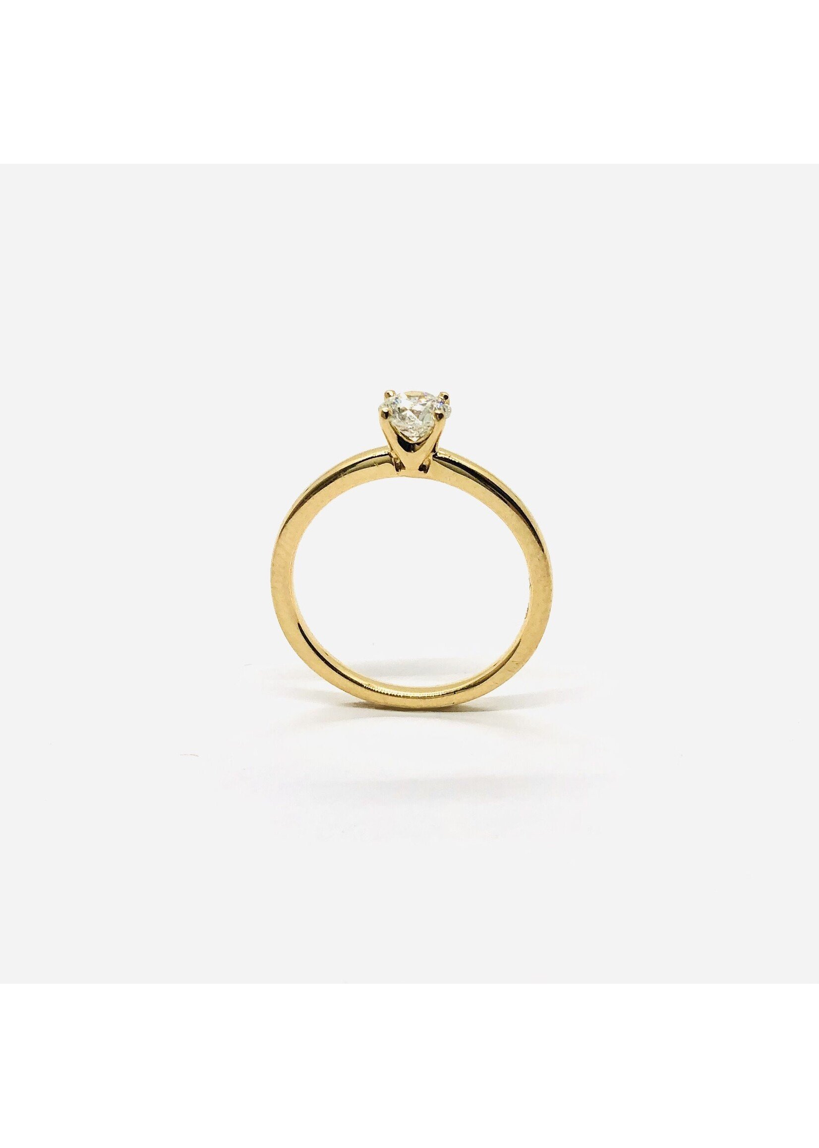 PARÉ Bague solitaire avec diamant Canadien Or 18K