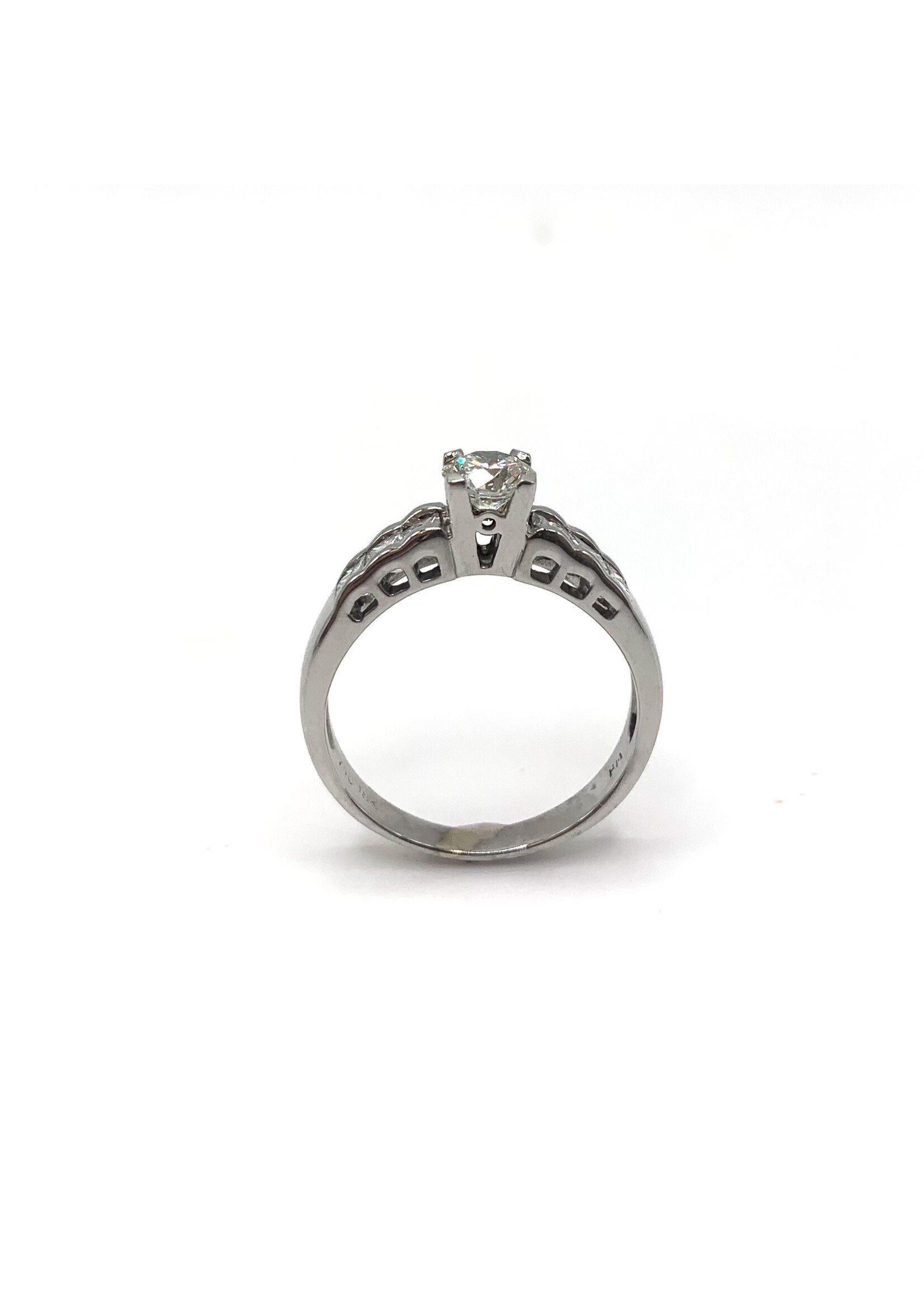 Bague solitaire avec diamants naturels Or blanc 18K