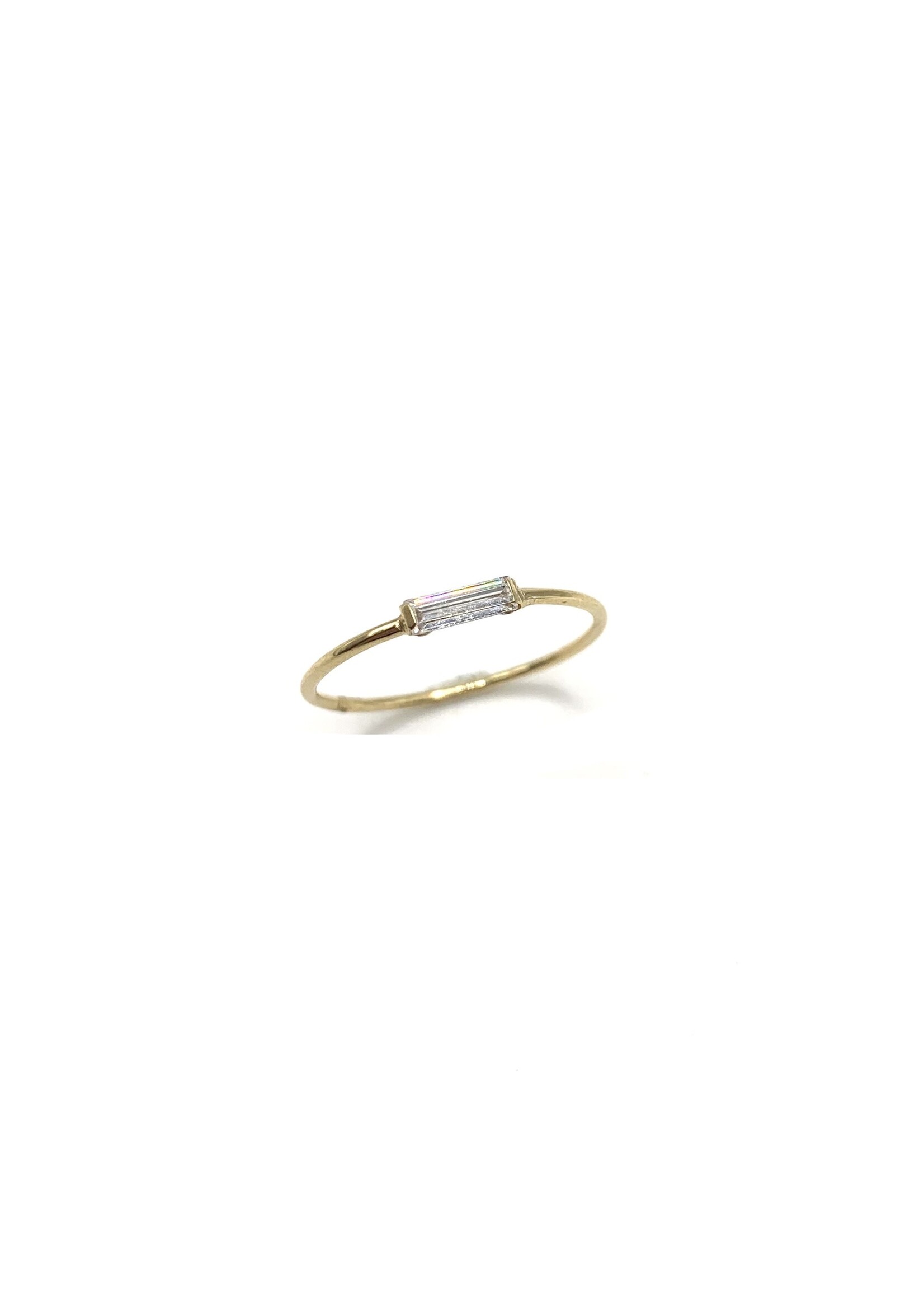 PARÉ Bague délicate solitaire baguette Or 10K
