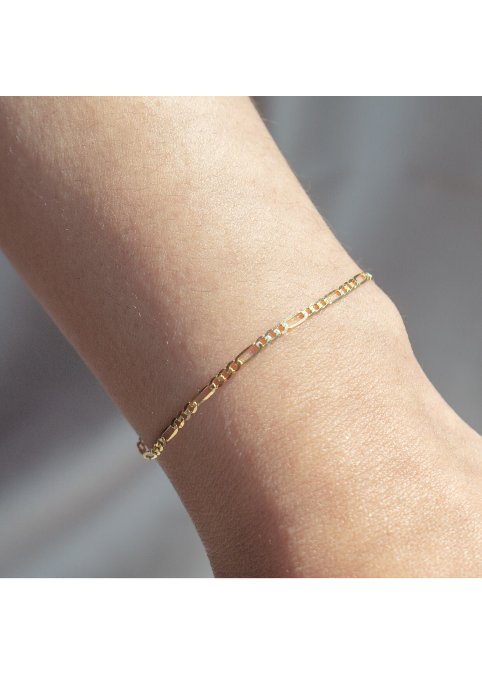 Bracelet ''FIGARO'' en or 10K pour Bracelet permanent (sur rendez-vous)