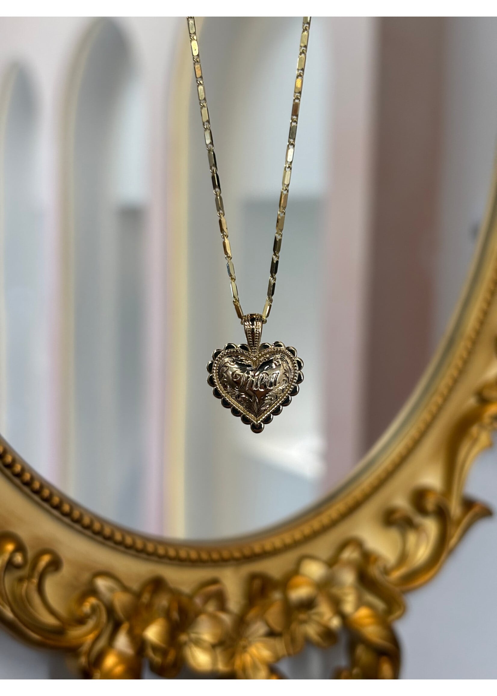 Pendentif '' Vintage '' coeur en Or 10K avec gravure personnalisé à la main
