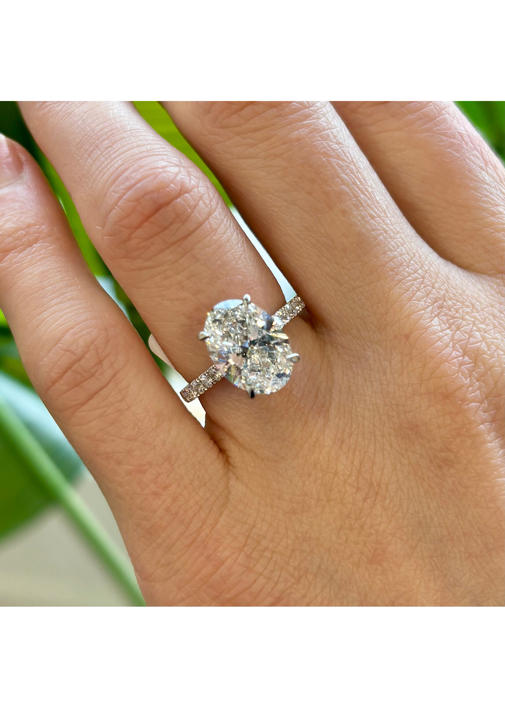 PARÉ Bague solitaire en or blanc 14K avec diamant ovale de 4 carats