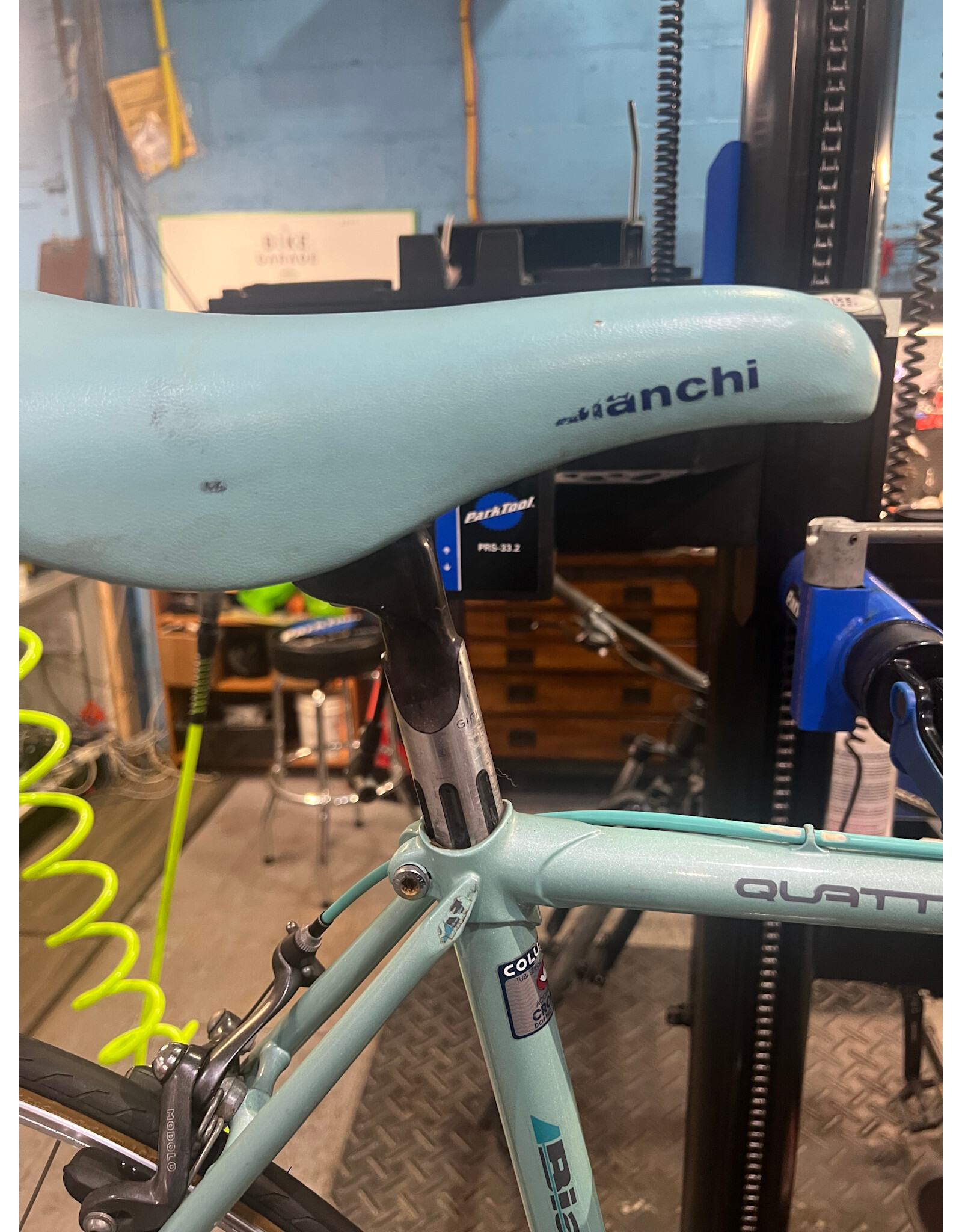 BIANCHI Classic Italian Bianchi Quattro road bike - small