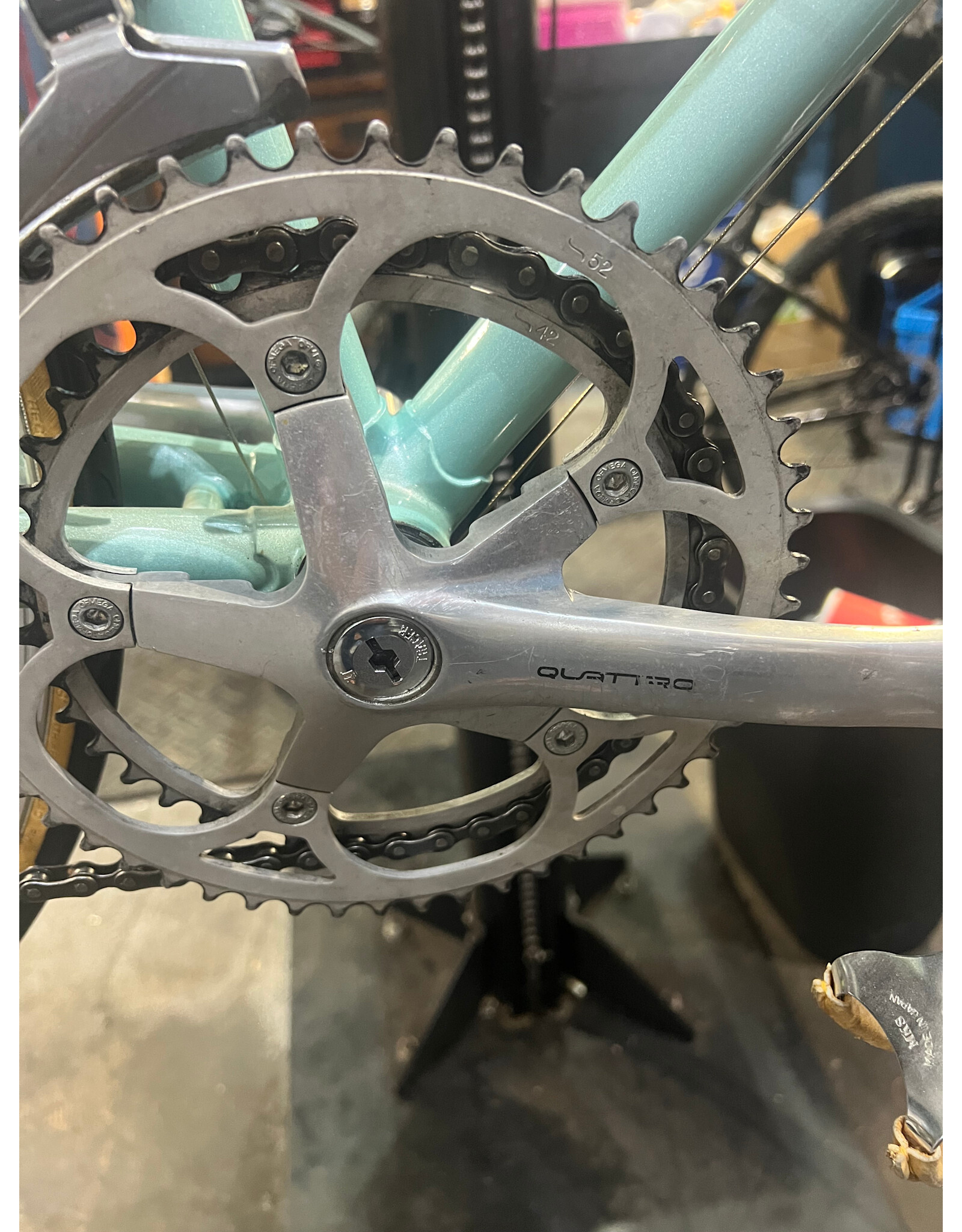 BIANCHI Classic Italian Bianchi Quattro road bike - small