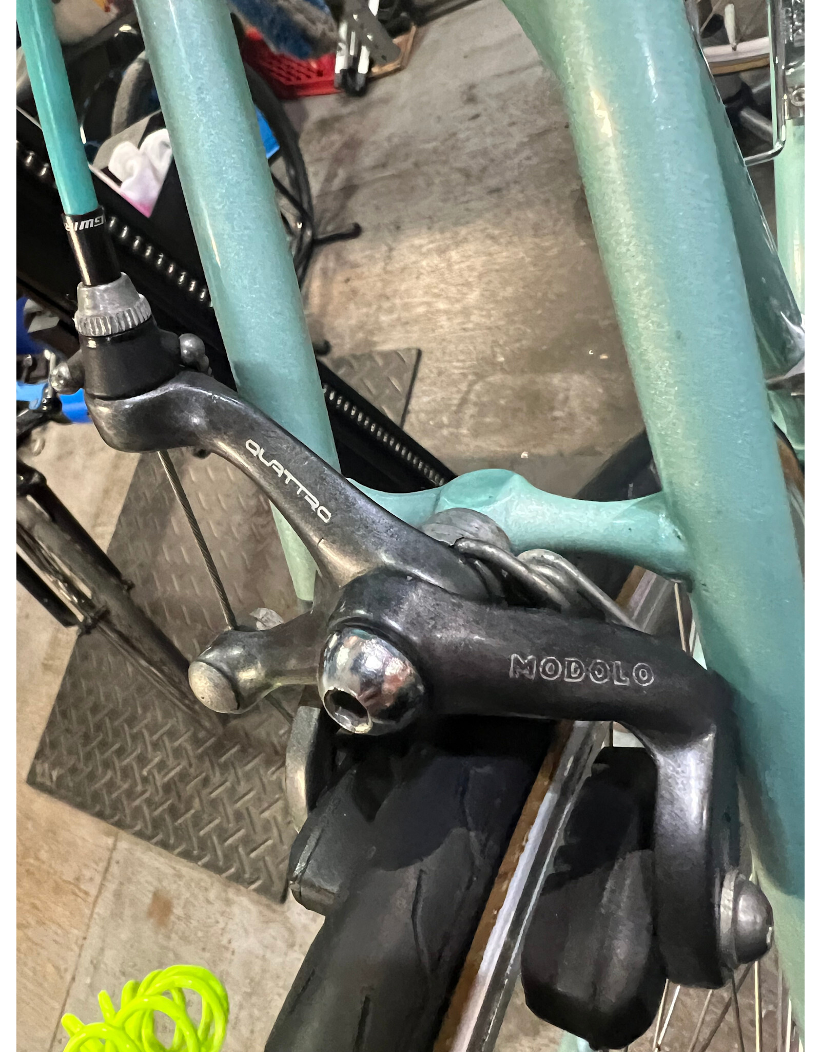 BIANCHI Classic Italian Bianchi Quattro road bike - small