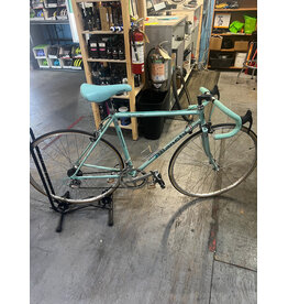 BIANCHI Classic Italian Bianchi Quattro road bike - small