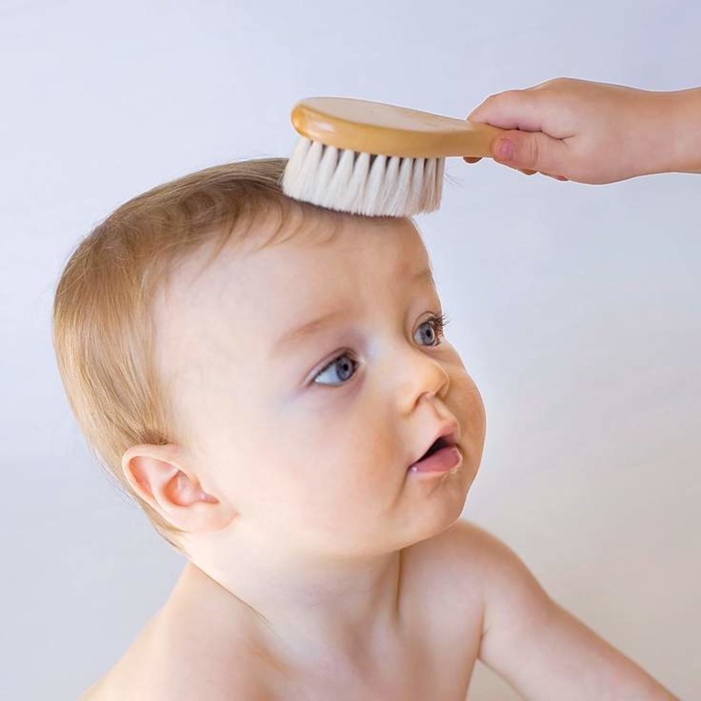 Brosse à cheveux et peigne pour bébé en bois
